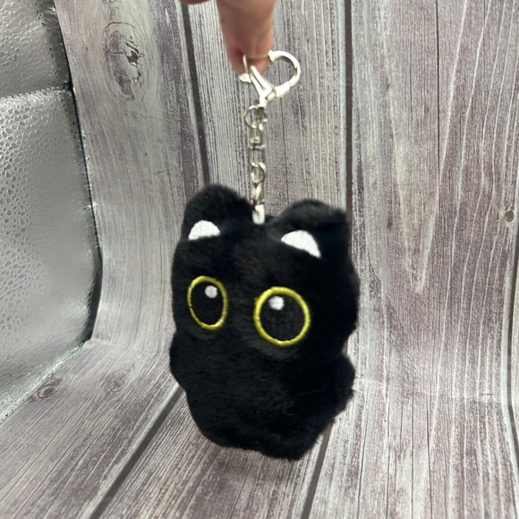 LAST 2❣️🐈‍⬛NEW Black Cat Bag Charm/ Keychain Plush Fuzzy Eyes Kawaii Cute Kitty - Picture 7 of 15